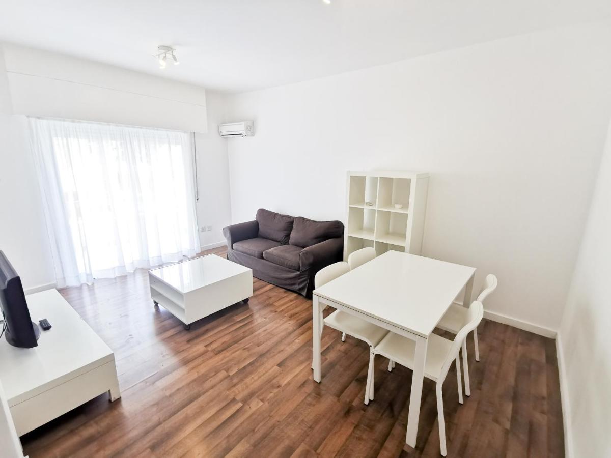Island Time Holiday Apartment 라르나카 외부 사진